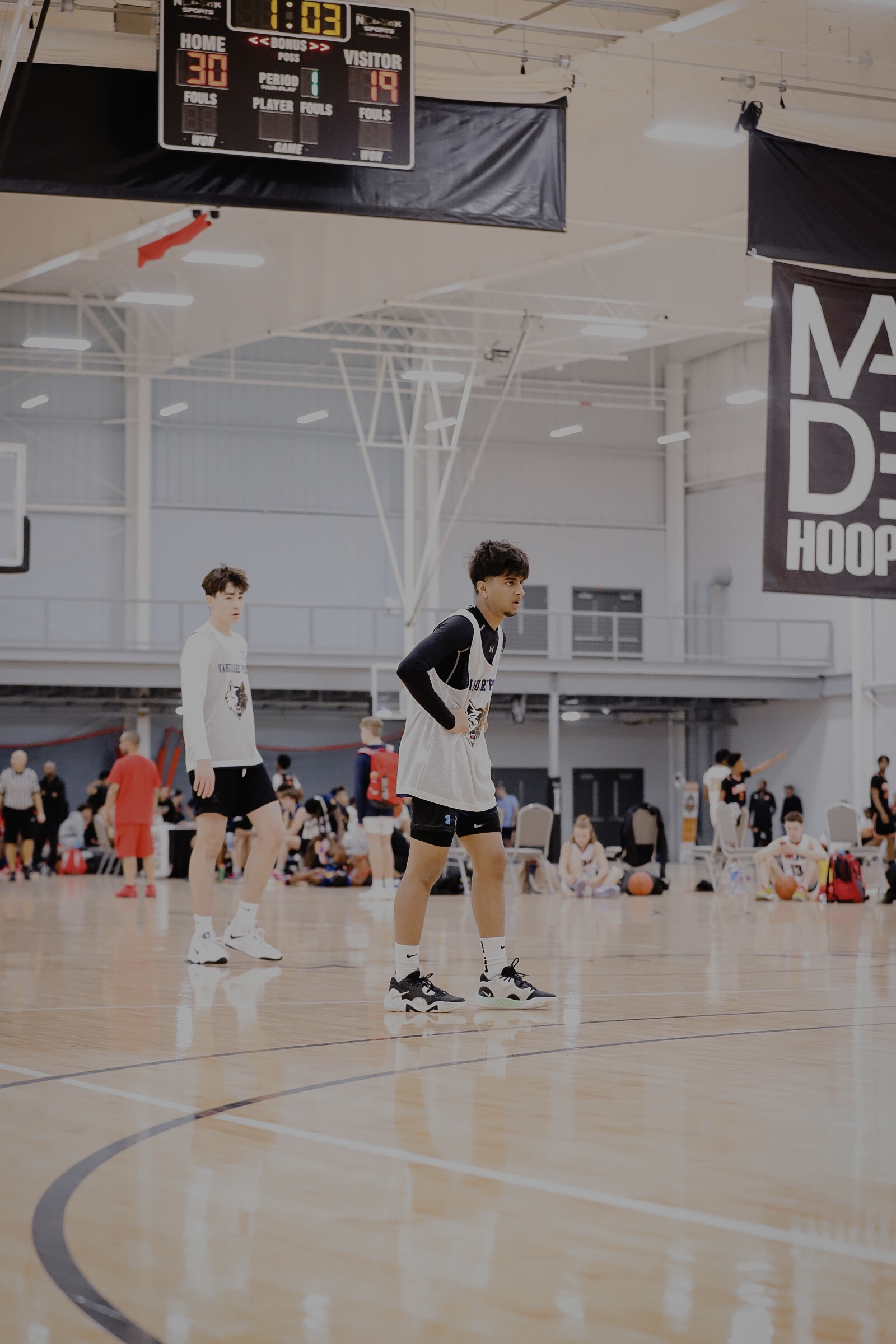 AAU